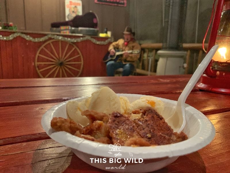 Alvey South sings trail songs while you enjoy peach cobbler at M Diamond Ranch near Sedona.