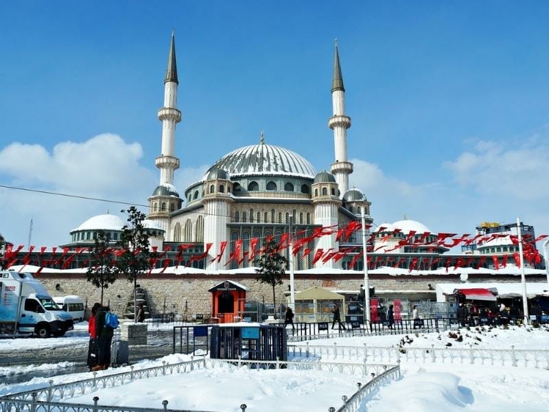 Istanbul Turkey is an unexpected winter wonderland destination for your bucket list.
