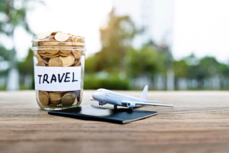 Over 45 ways to save money for travel plus 4 things not to do!